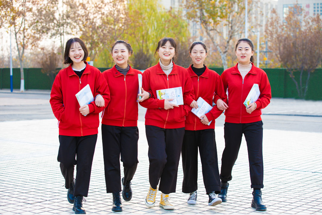 鄭州愛嬰幼師學校