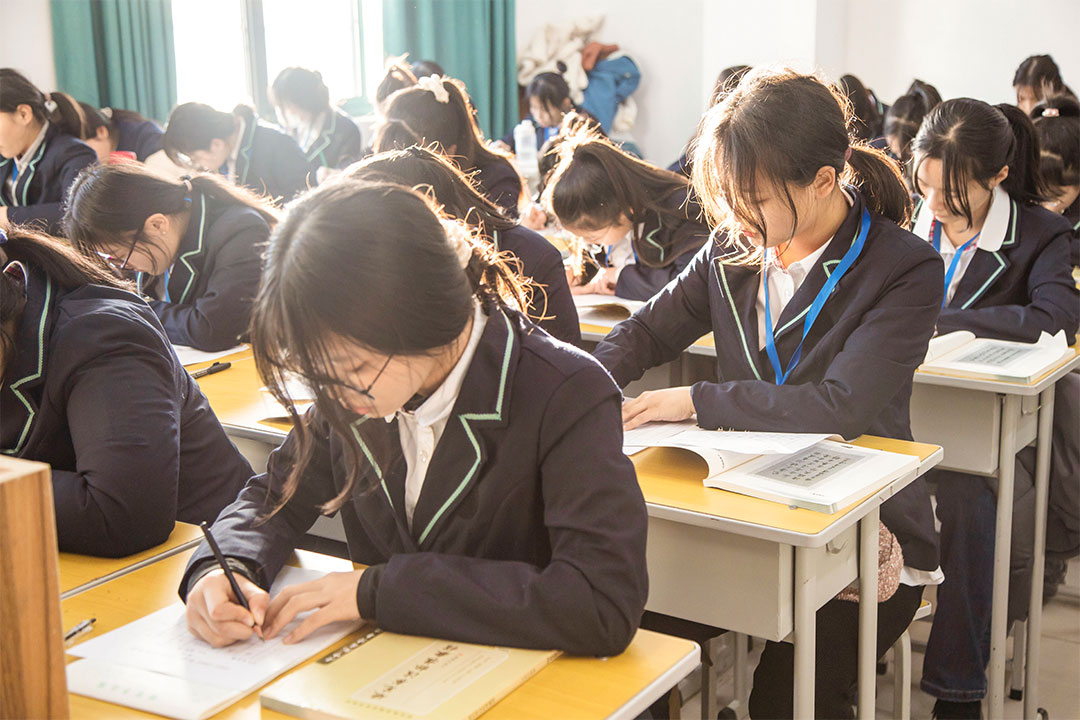 初中畢業生，不擠普高“獨木橋”，選擇職業教育的升學通道也不錯！